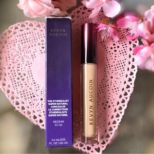 Kevyn Aucoin Medium EC 04 The Etherealist Super Natural Concealer 4.4 ml *BNIB